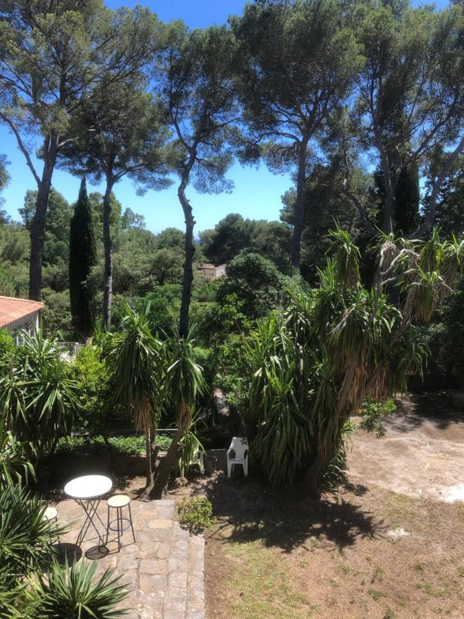Hotel De La Mer La Croix-Valmer Bagian luar foto