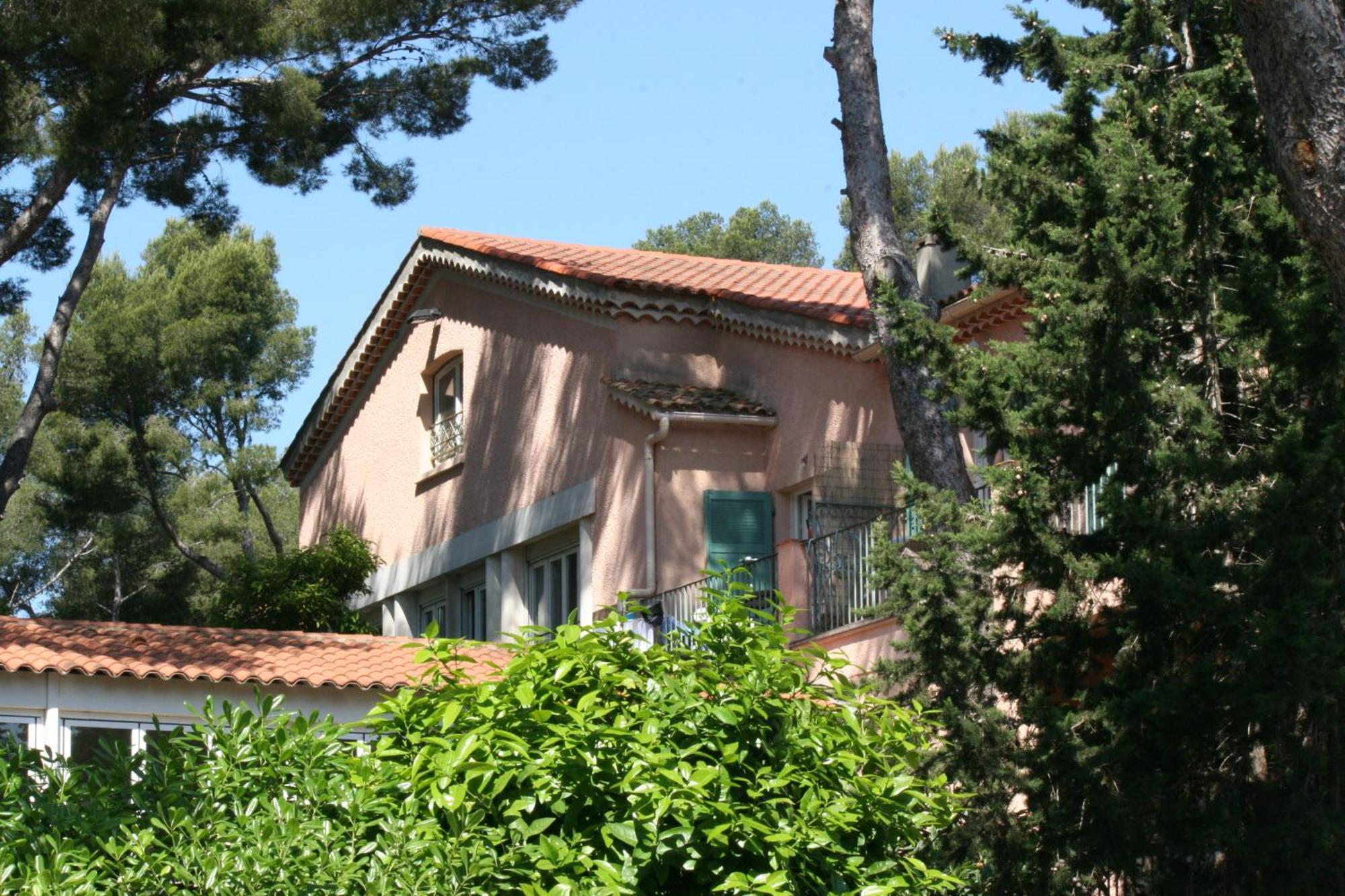 Hotel De La Mer La Croix-Valmer Bagian luar foto