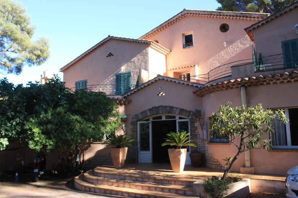 Hotel De La Mer La Croix-Valmer Bagian luar foto