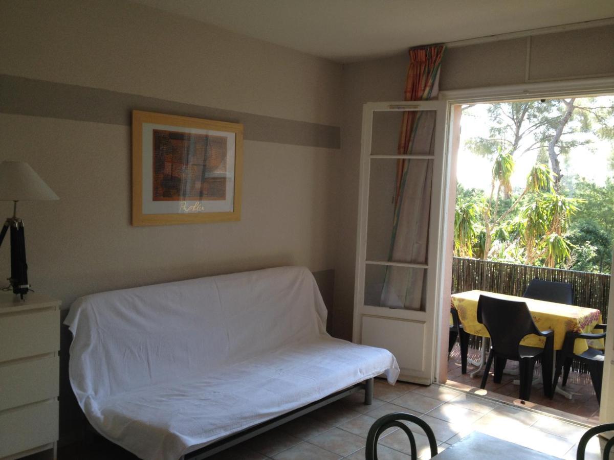 Hotel De La Mer La Croix-Valmer Bagian luar foto