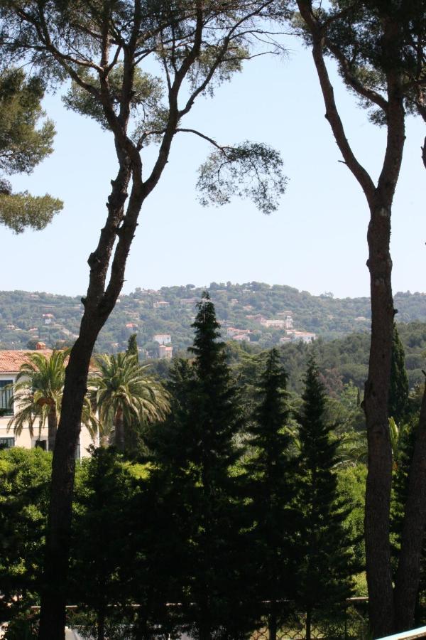 Hotel De La Mer La Croix-Valmer Bagian luar foto